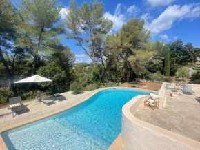 La villa des Carriers- maison avec piscine proche mer